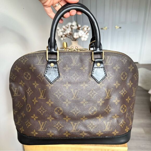 ✅AUTHENTIC✅LOUIS VUITTON ALMA PM - Picture 4 of 15